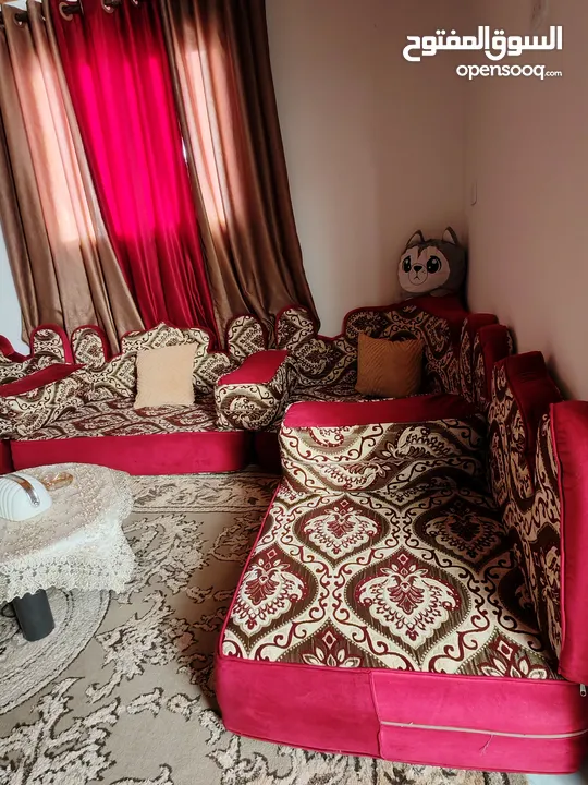 جلسة عربية للبيع بحالة ممتازة