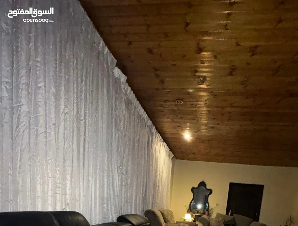 عفش بيت فاخر للبيع (برادي ، كنب، طاولات، مغسلة )