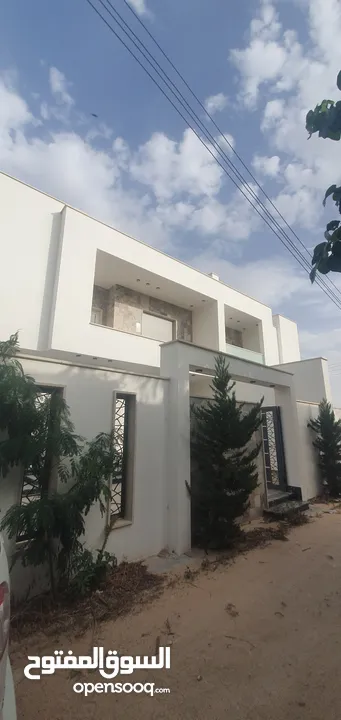 منزل دورين للبيع في مدينة طرابلس  طريق المشتل بعد سوق الغزيوي خلف مدرسة الفردوس وجامع الفردوس