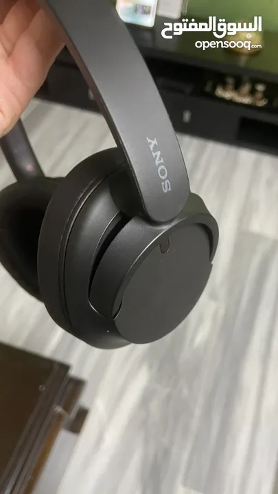Sony WH-CH720n Wireless Noise-Canceling Headphones - Excellent Condition