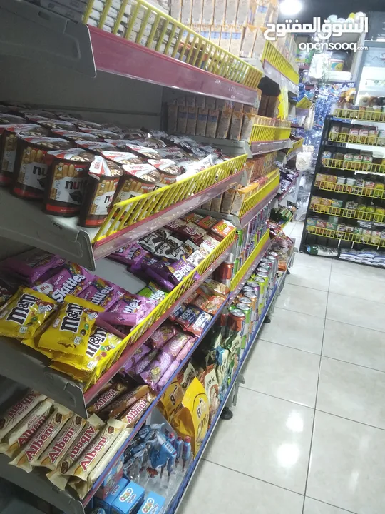 مطلوب شريك لمحل عروض دائمة