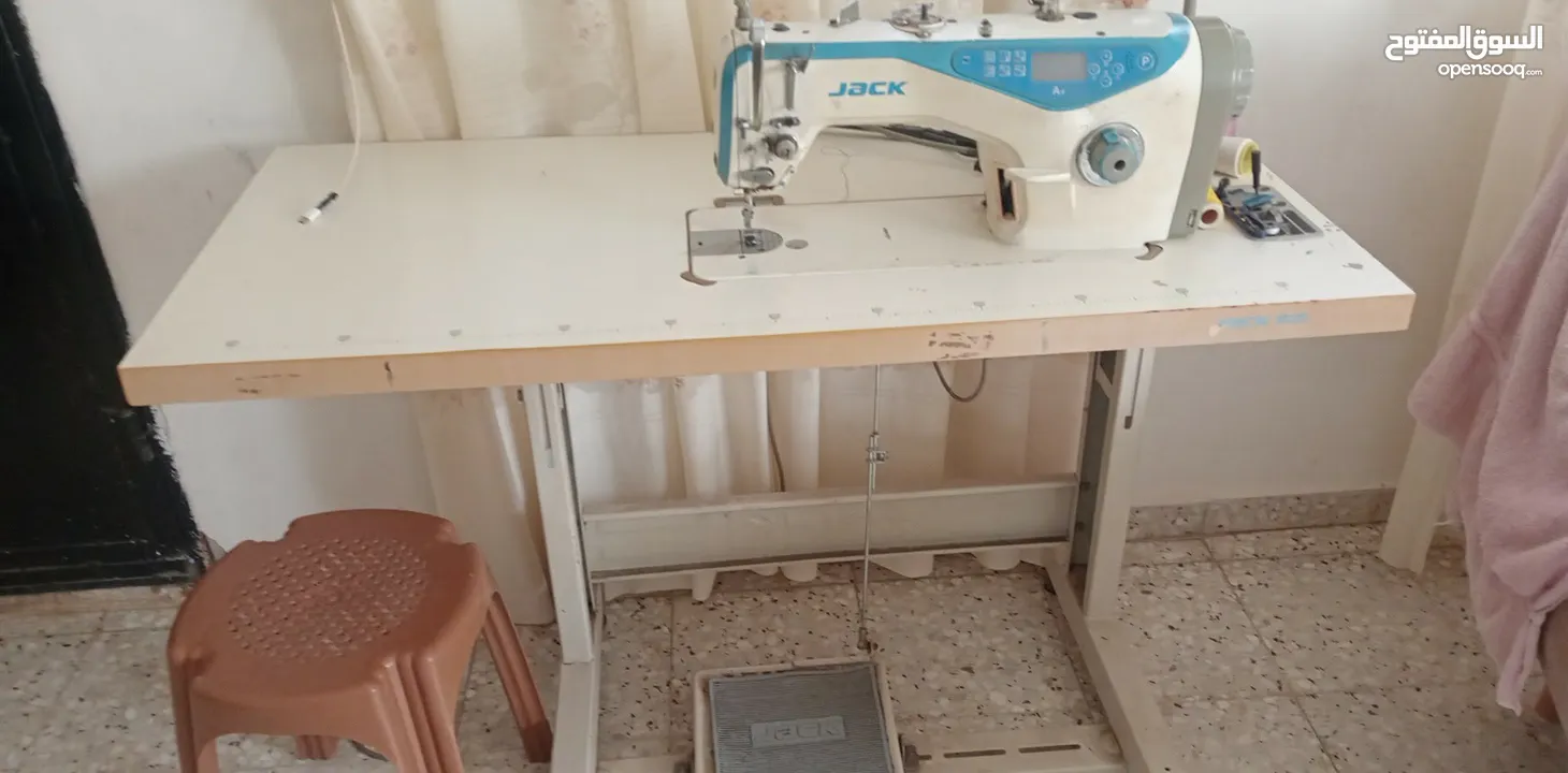 ماكينات حبكة ودرزة ومقص سيريت