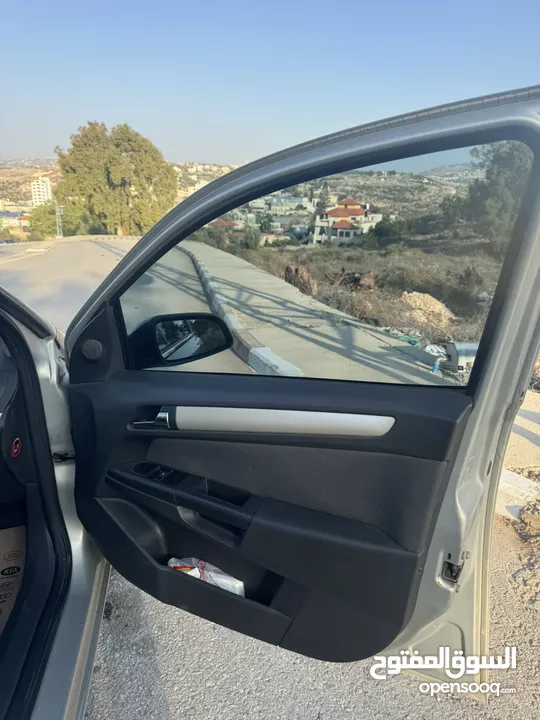 اوبل استرا موديل 2006