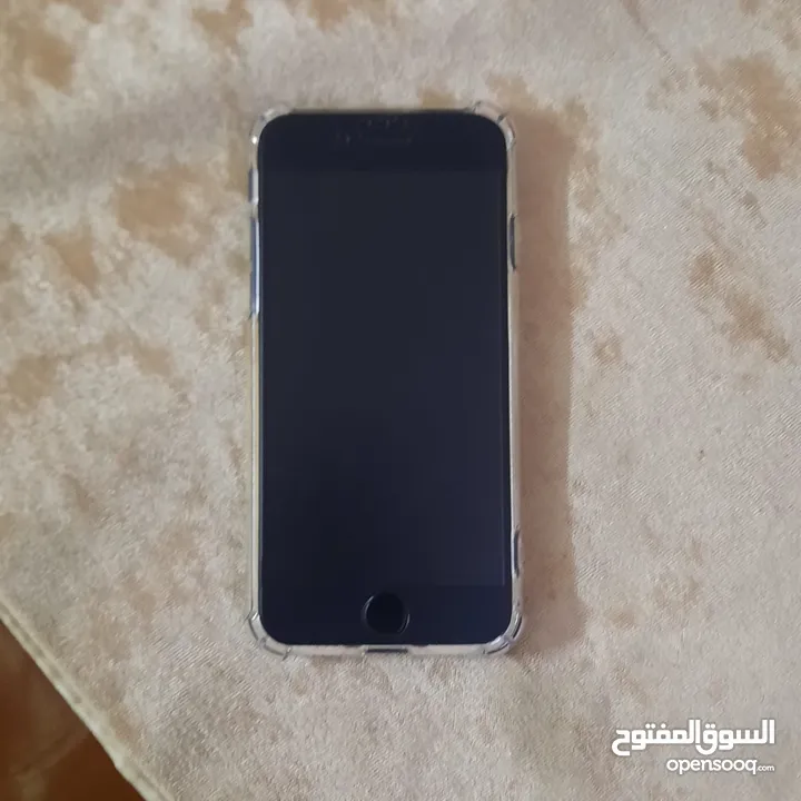 أيفون8 شبه جديد مستعمل اقل من شهر 300شيكل