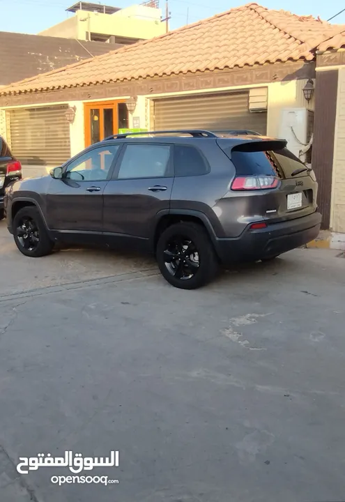 JEEB CHEROKEE 2021للبيع