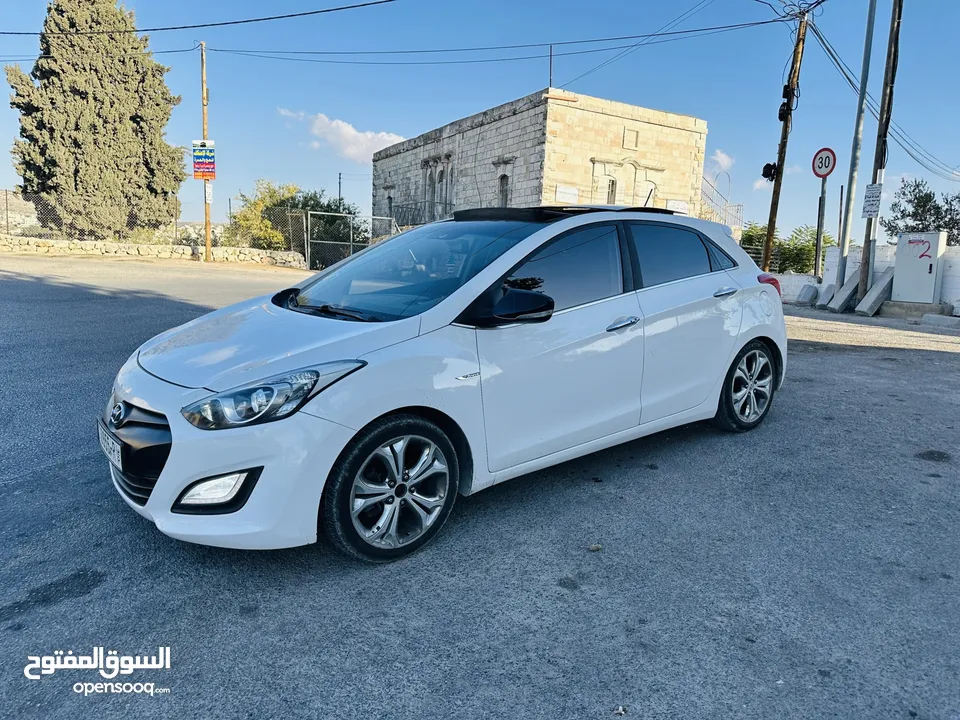 هونداي i30 2013 فل الفل مش ناقصها اشي بالصلاه على النبي السيارة جديده ولعبه