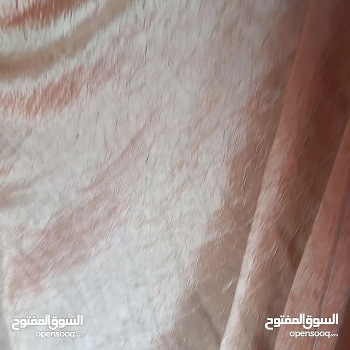 برداي لون ذهبي تفصيل استعمال قليل