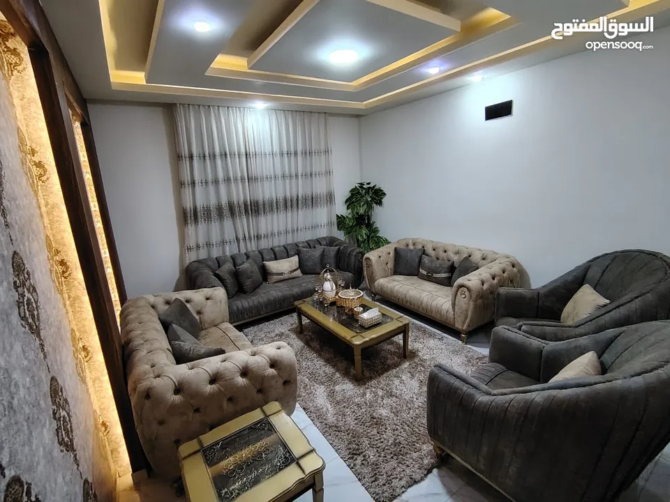 شقه مفروشه  vip سوبر ديلوكس للايجار في راهبات الورديه