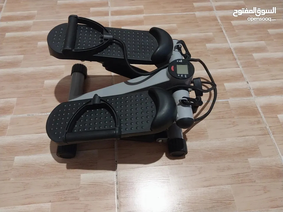 جهاز steps مع hands bands ،بحالة جديدة