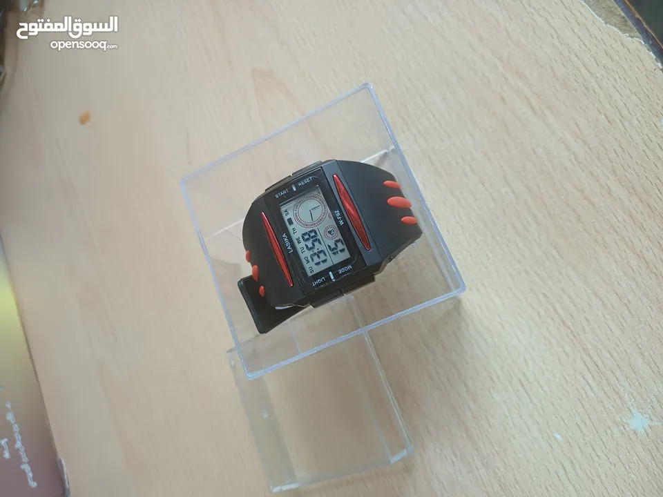 ساعة رقمية رياضية LASIKA موديل W-F62 – تصميم أنيق ومقاومة للماء