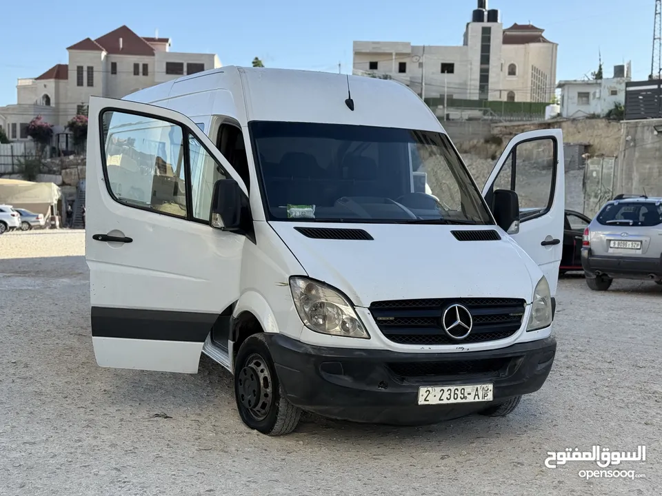 مارسيدس 518