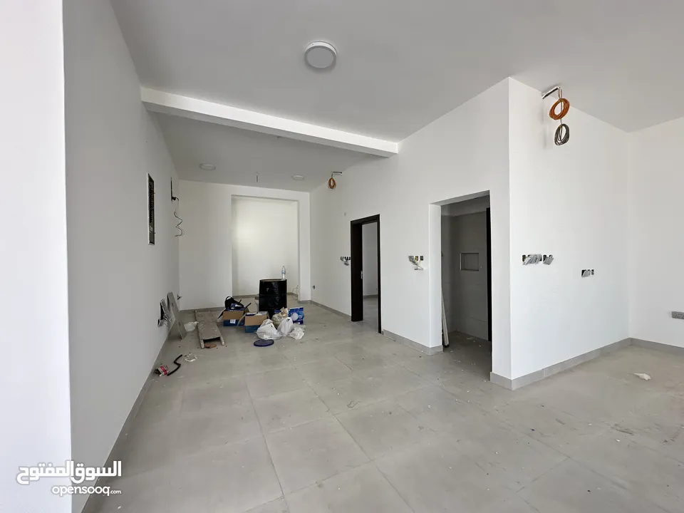 For rent: A commercial space of 150 square meters in Al Khoudh area