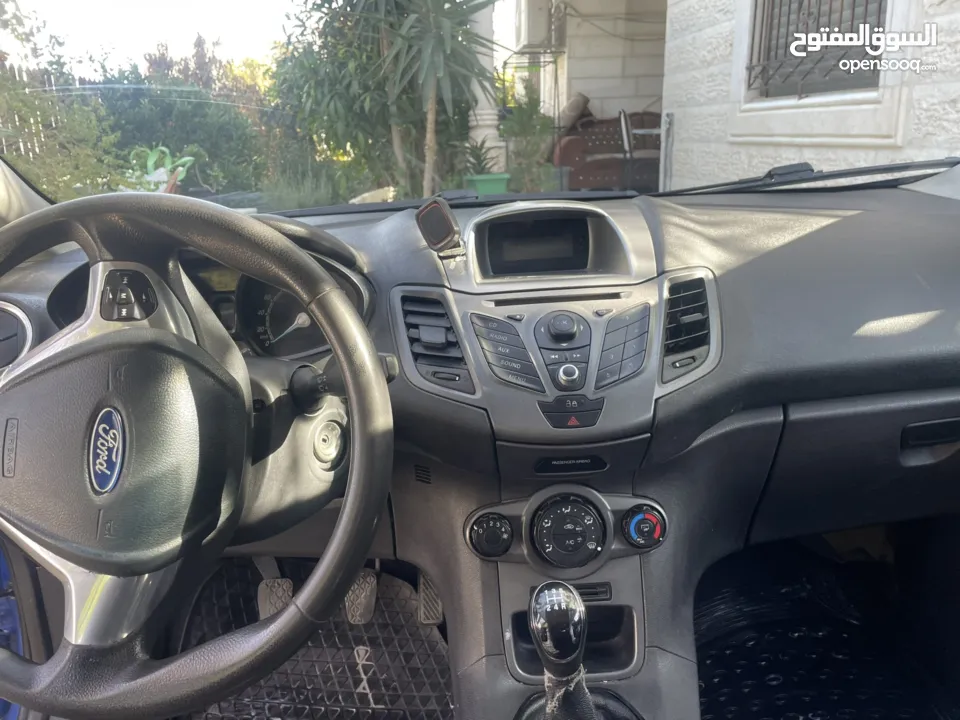 فورد فيستا متور 1400 للبيع