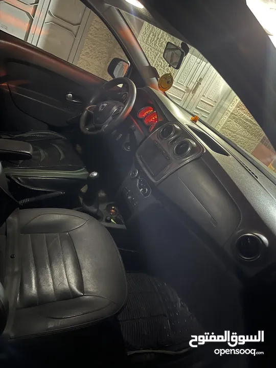 داشيا ستيب وآي