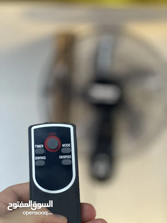 مروحه مع روموت دجتل حائط  مروحه مكتبيه  بأفخم الماركات العالمية  بكفالة سنتين من الوكيل..