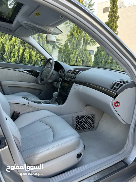 Mercedes E200 2004 ( Avantgarde ) Full option وارد الوكالة فحص كامل