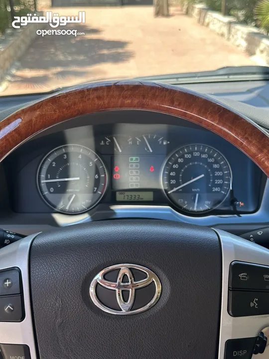 Toyota Land Cruiser GXR 2014