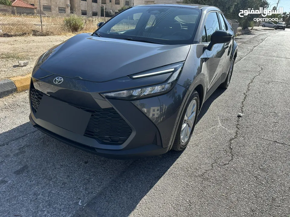 تويوتا CH-R هايبرد موديل 2024 الشكل الجديد كلياً مميزه للبيع
