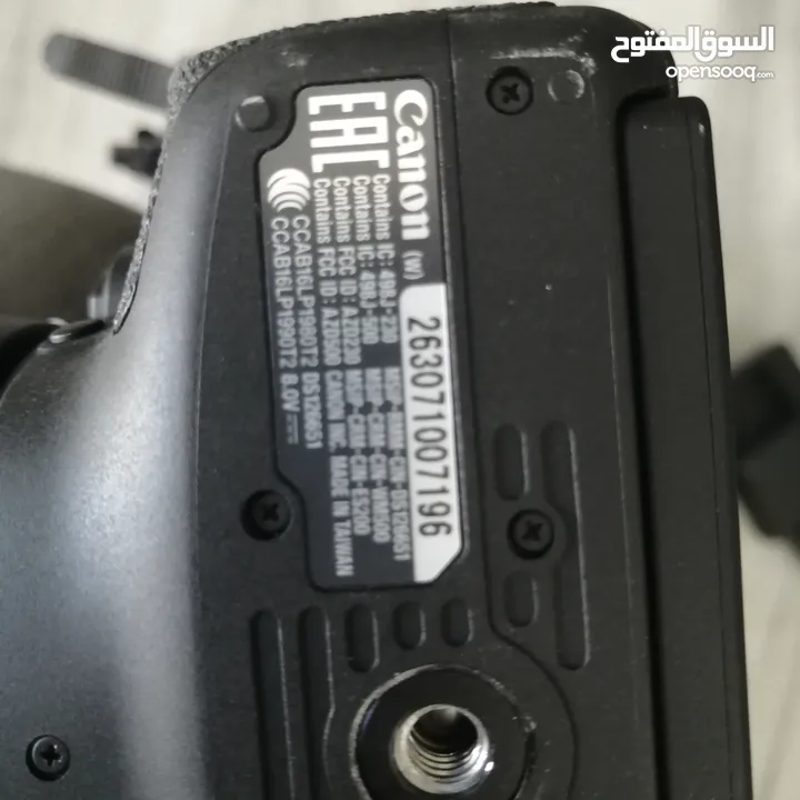 Camera canon eos 77D