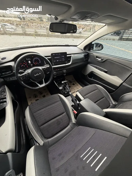 كيا ستونيك 2024 فل إضافات