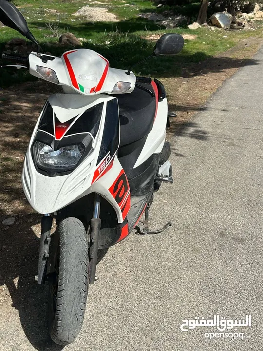 Aprilia 22