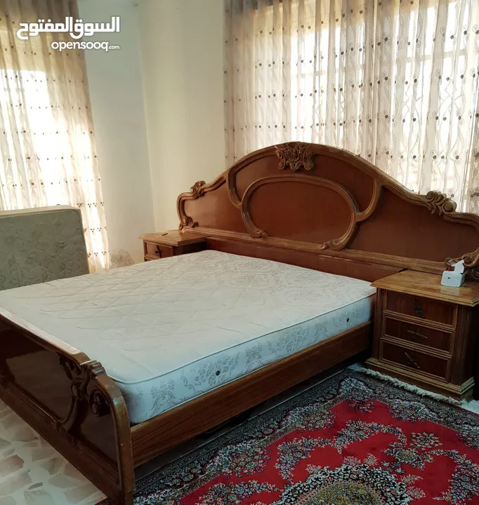 غرفة نوم حفر زان بحالة جيدة