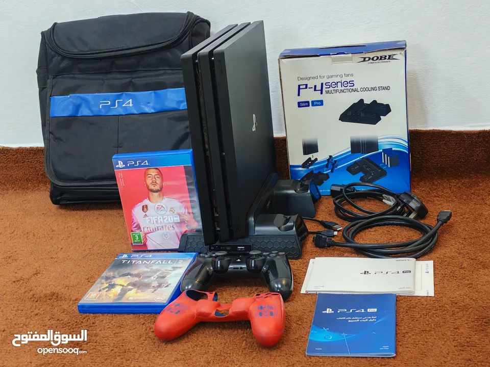 Sony Playstation 4 Pro 4k للبيع بحال الوكاله