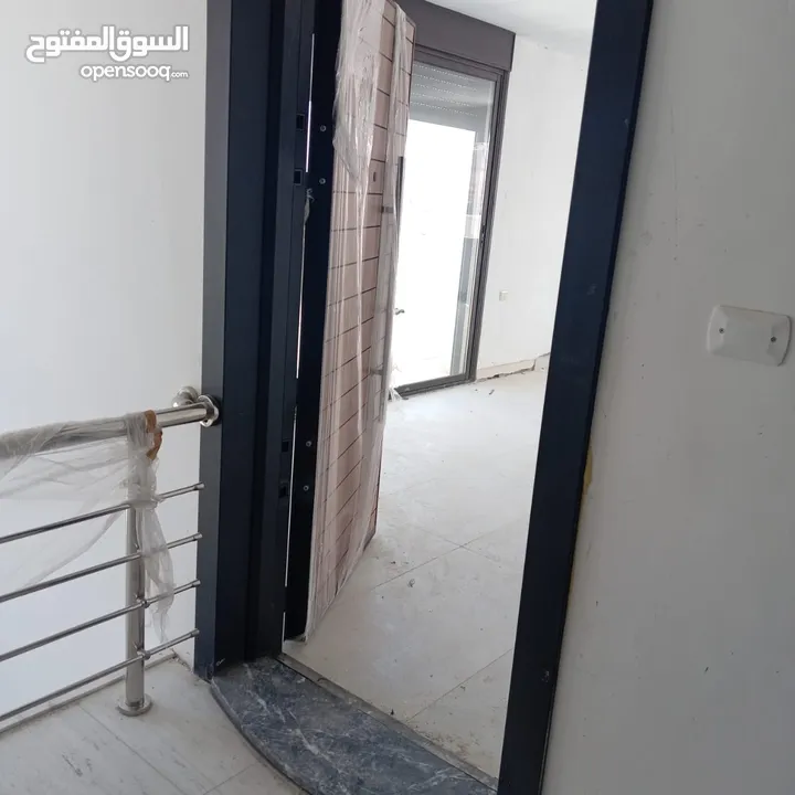 حصري - دوبلكس فاخر  مميز لم تسكن فارغ مميز فاخر للايجار 190 م    ـ 3نوم