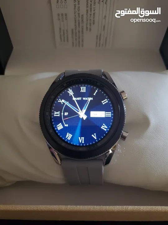 brand new smart watch with multiple theme and app
