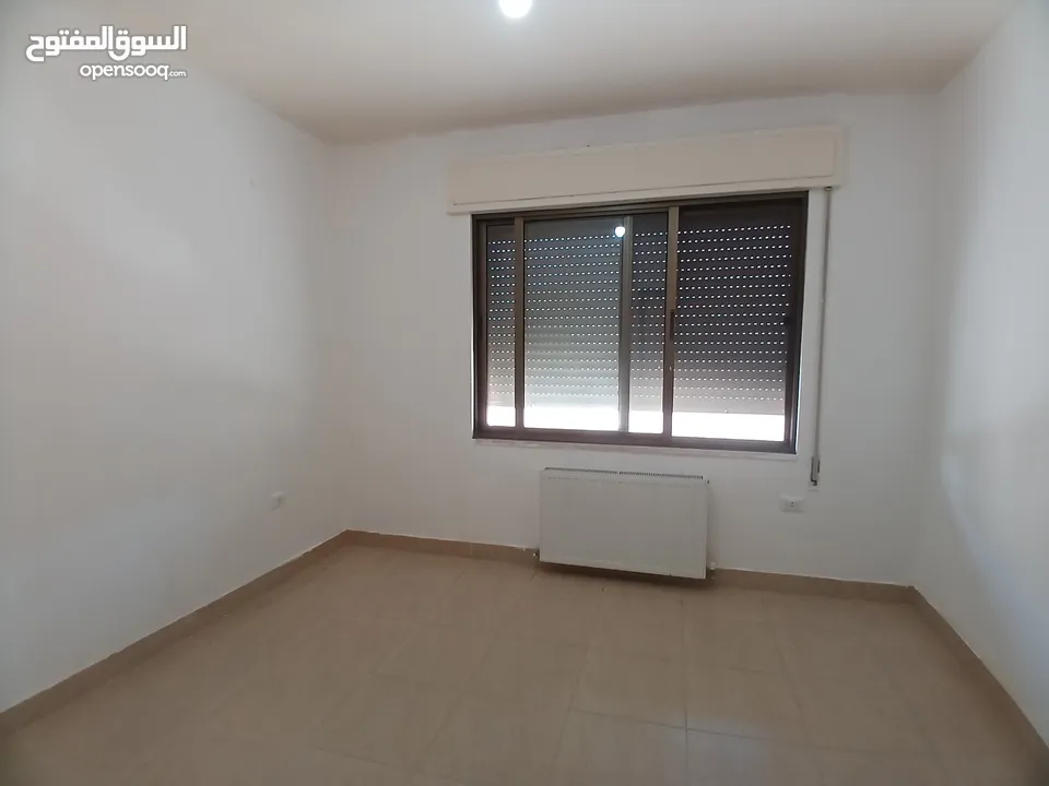 شقه فارغه للايجار سوبر ديلوكس في الجبيهه حي ام زويتينه