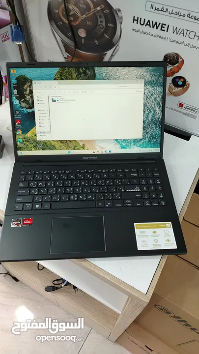Asus Vivobook Go استعمال خفيف