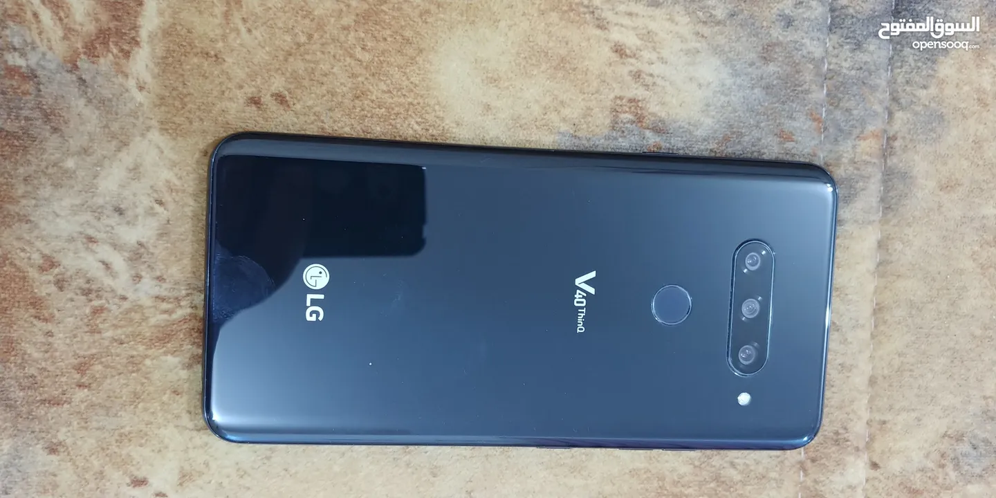 LG V40.  التخزين 64. شريحه ورام