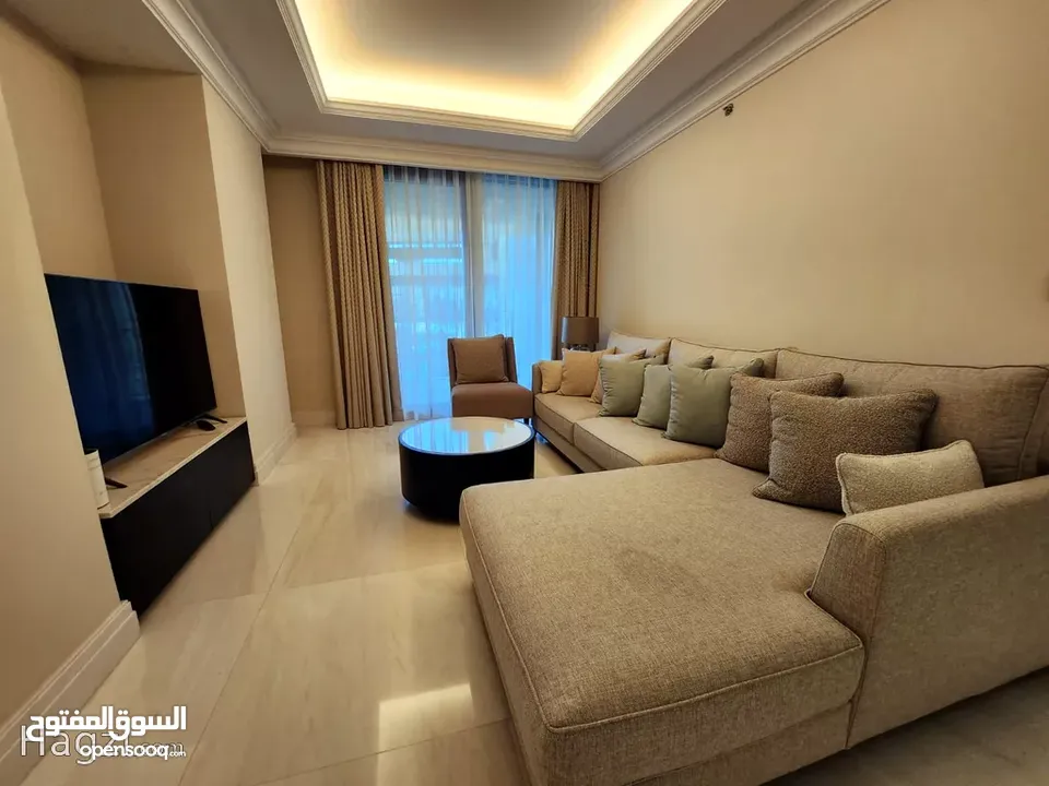 شقة فاخرة للايجار في Ritz Carlton ( Property 36650 ) سنوي فقط