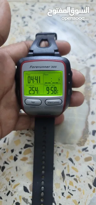 ساعة كارمن GPS مع الشاحن السعر 60 الف