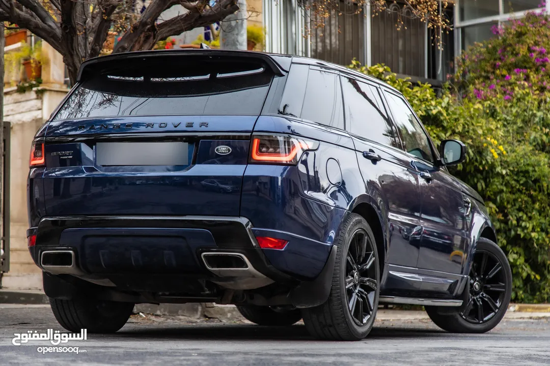 Range Rover Sport 2019 Hse Plug in hybrid Black package   السيارة وارد المانيا و قطعت مسافة 83,000