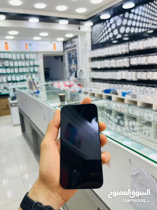 iPhone 13جهاز وكالة عالفحص بأي مكان بدك ياه
