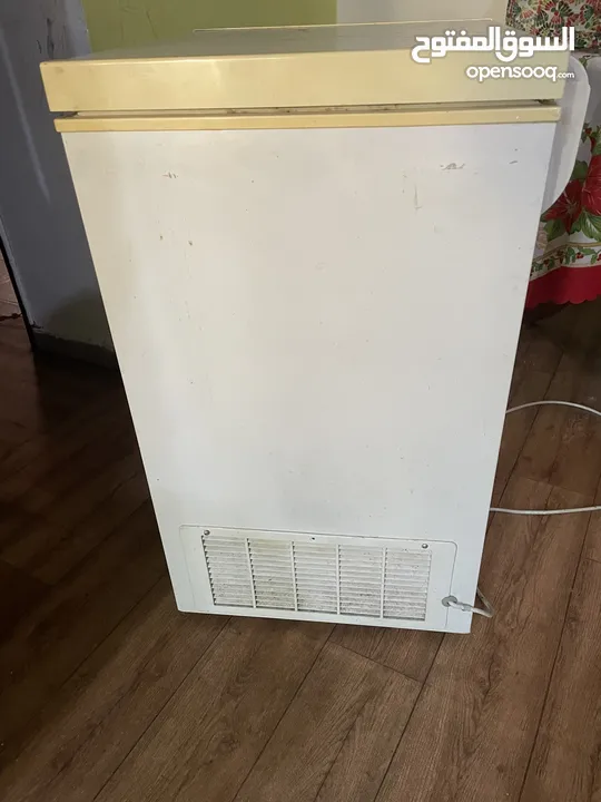 Freezer for sale in Salmiya block 10