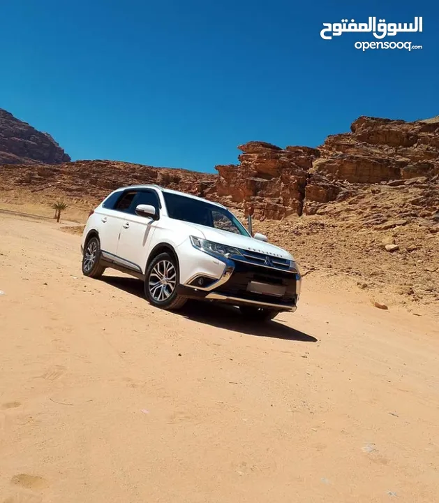 Mitsubishi Outlander in agency condition, fully loaded, 7 seats, good condition, 2018 model