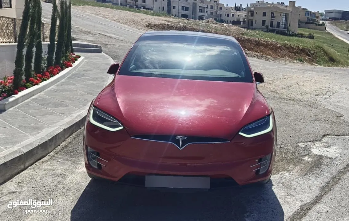 Tesla model x 75D 7 مقاعد