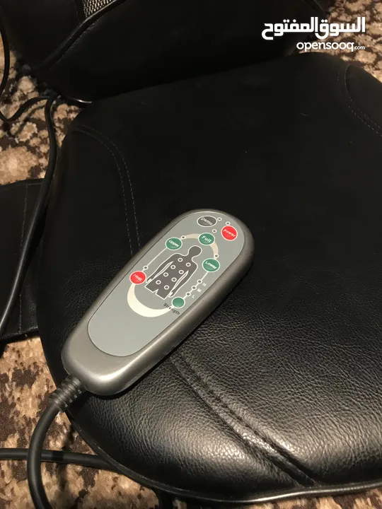 كرسي مساج  يستعمل في المنزل وفي السيارة بحالة ممتازة للبيع