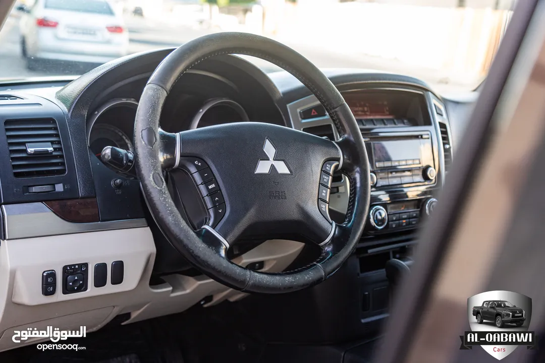 Mitsubishi Pajero 2017  السيارة وارد الشركة و بحالة ممتازة جدا