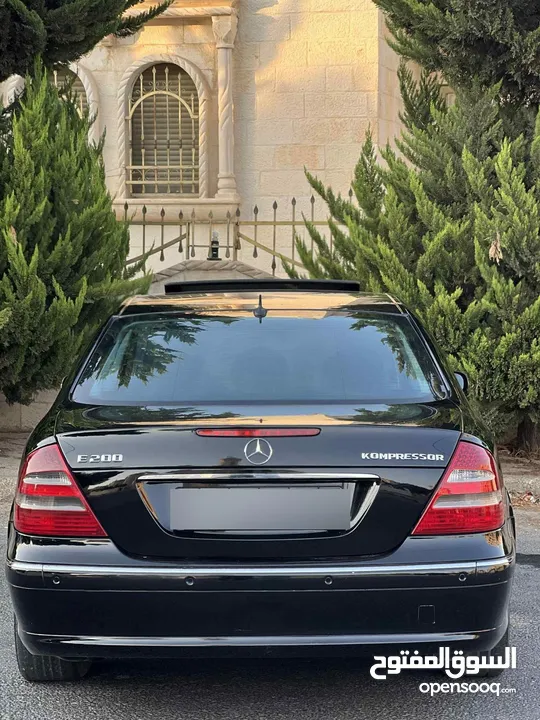 مرسيدس e200 موديل 2006 بحالة الوكالة فل اضافات افنتجارد لون اسود بالصلاة ع النبي ما شاء الله