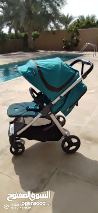 Selling pre-loved high brand MAMAS & PAPAS stroller