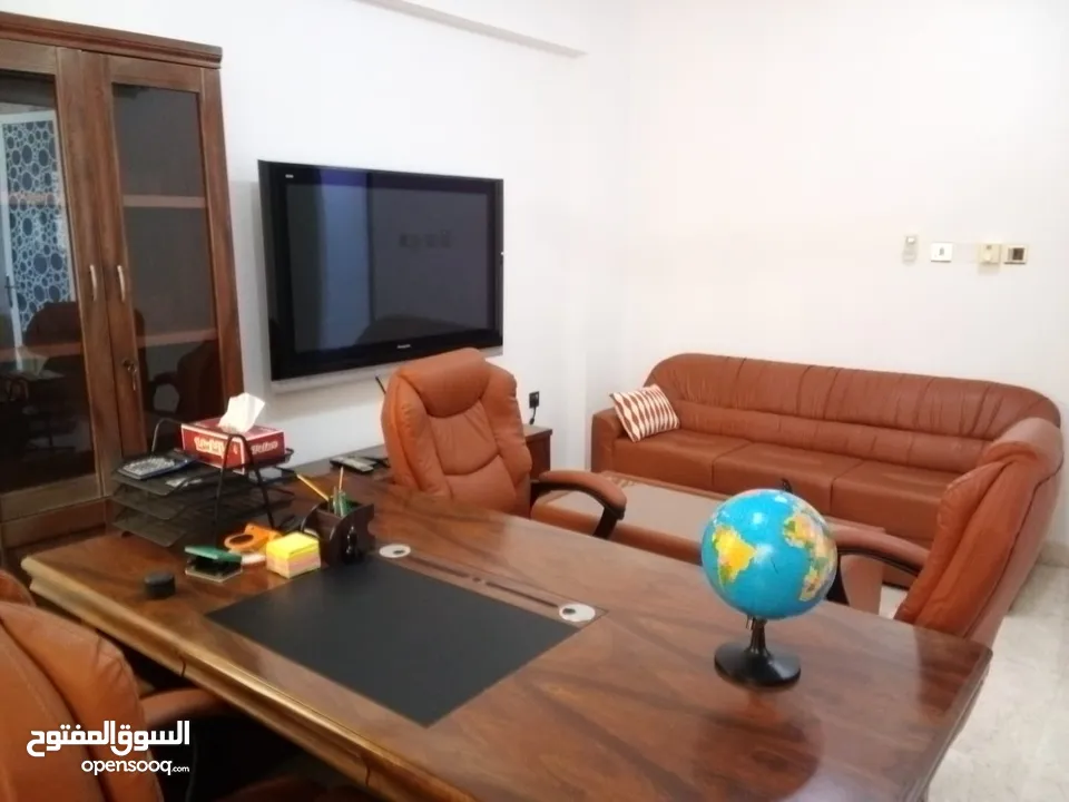 fully furnishdf office  for rent inthe first l;ine of alkhod sooq