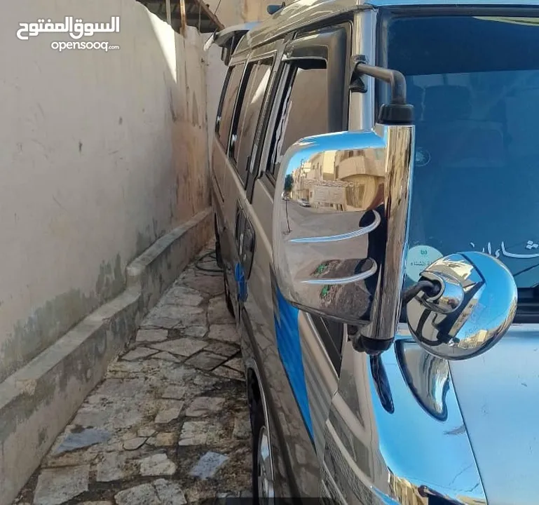 باص h100 للبيع موديل 2001