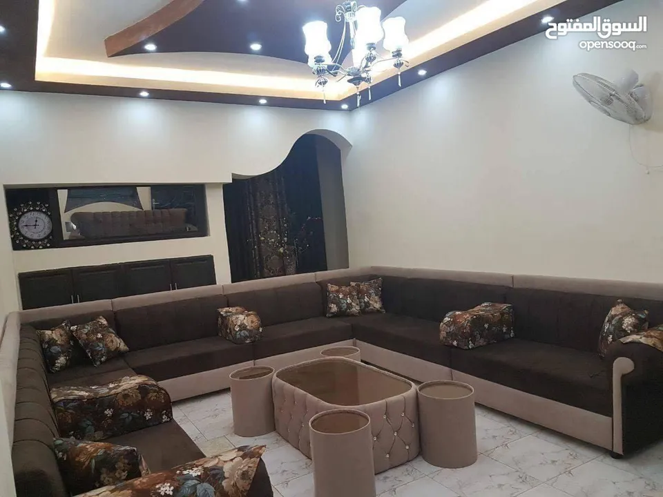عرض خاص على جلسات الخليجية 17 مقعد + طقم طربيزاط مع مراكي + 10 مخدات