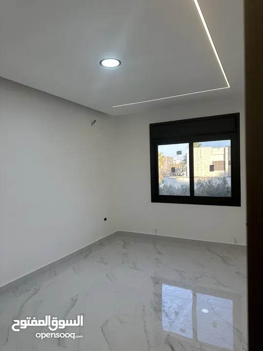 شقق فاخره بمساحة 165-210 بتشطيب عصري وحديث  وأسعار تفضيلية