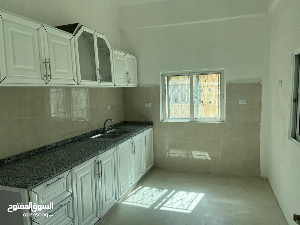 للباحثين عن الاستثمار عماره للبيع مؤجره بسعر رائع  او للبدل على عقار مع إمكانيه دفعه واقساط