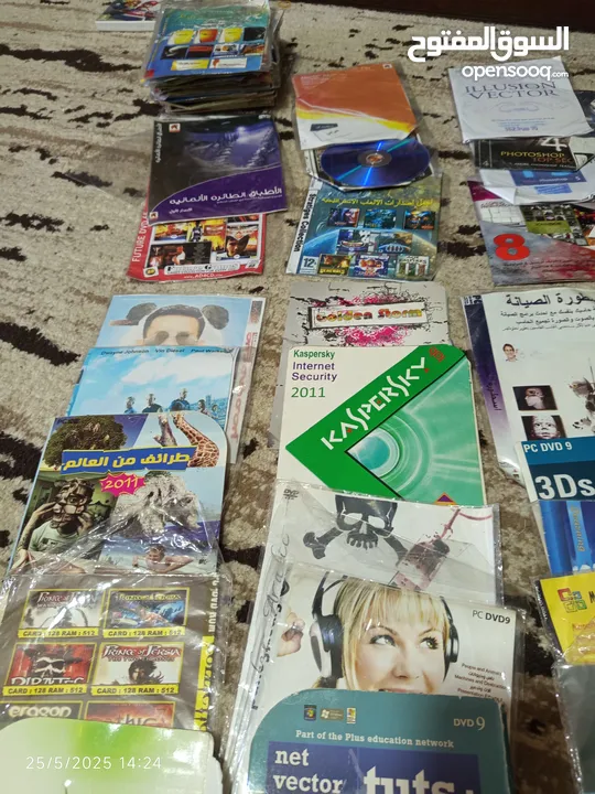 "مجموعة سي ديات "CDs " برامج كمبيوتر وللتصميم  وألعاب مستعملة بحالة ممتازة - بأسعار رائعة!"