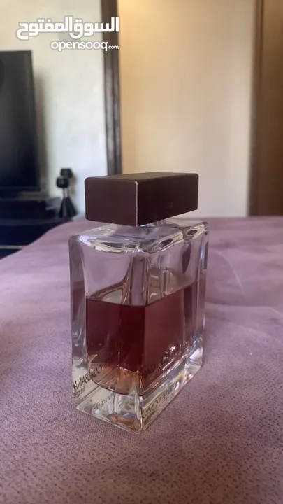 Dolce&gabbana عطر ناقص منه الربع فقط و بسعر ممتاز
